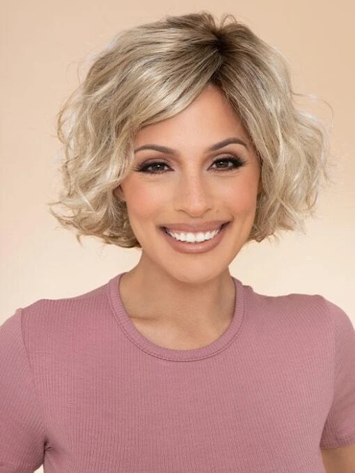 Turn | Synthetic Lace Front Wig -Switch Shine Store Resized 0004 Turn ChampagneR6